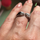 Anel de Abraço com Estampa de Pata